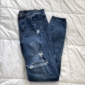 🛍3/$15 Distressed Wax Jeggings